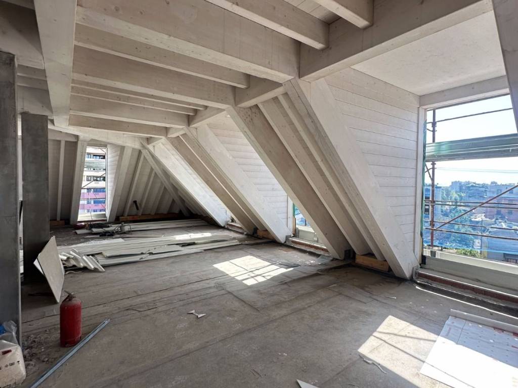 Attico / mansarda a Milano in Via Melchiorre Delfico, 24 - Foto 5