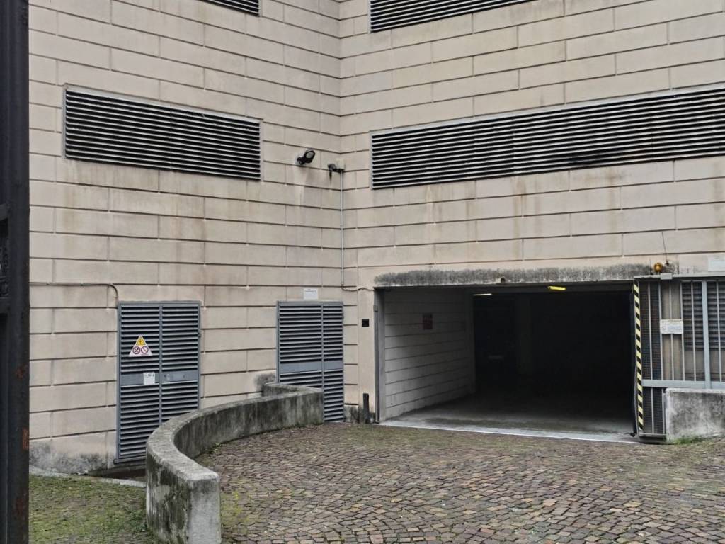 Box / garage a Genova in Via Serra, 3 - Foto 2