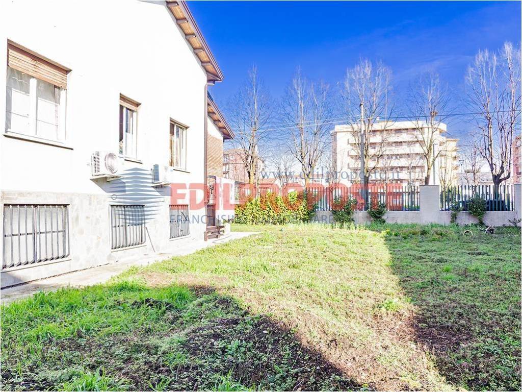 Villa a Limbiate in Via Sardegna, 3 - Foto 3