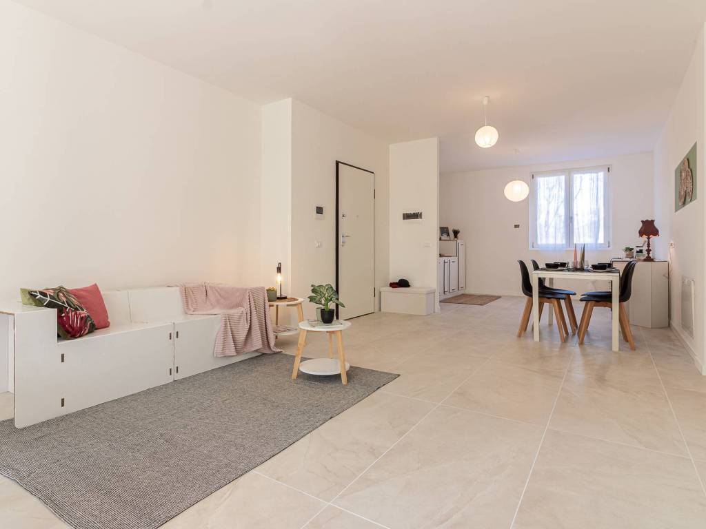 Appartamento a Bizzarone in Via Roma - Foto 4