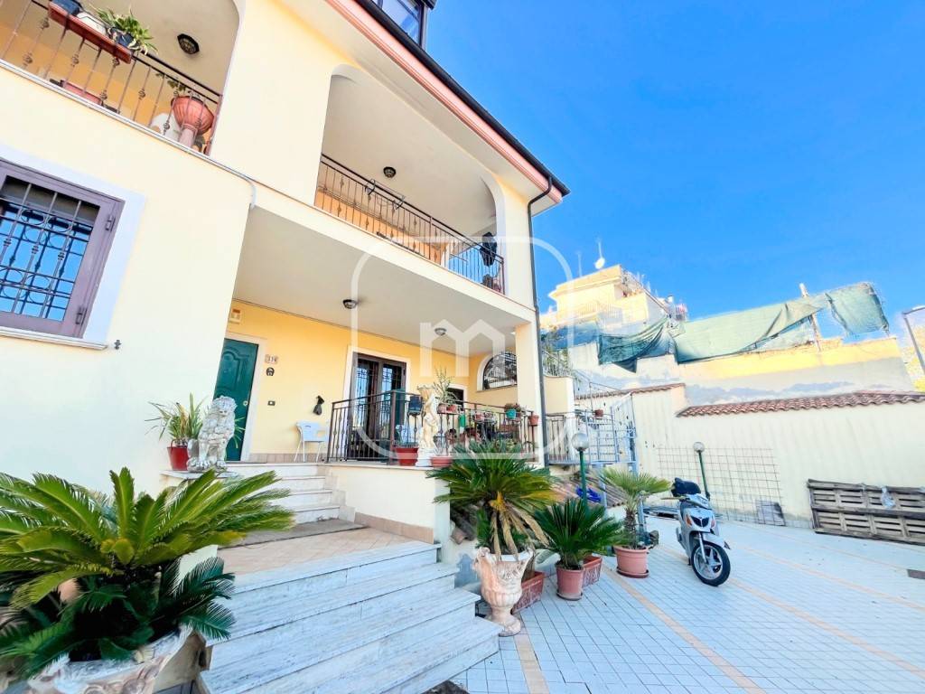 Villa a Roma in Via Sepino, 134 - Foto 4