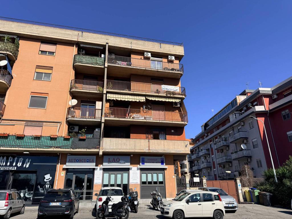 Appartamento a Catania in Piazza Gaetano Marletta, 7 - Foto 2