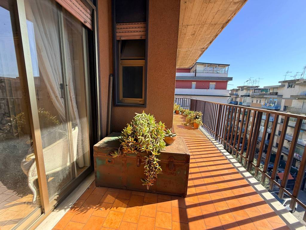 Appartamento a Catania in Piazza Gaetano Marletta, 7 - Foto 3