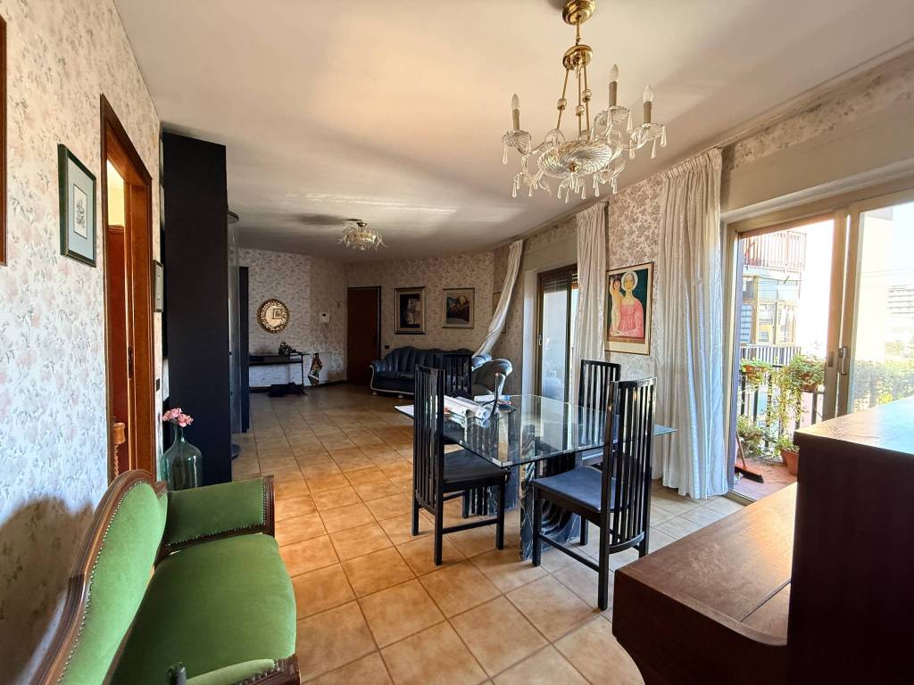 Appartamento a Catania in Piazza Gaetano Marletta, 7 - Foto 4