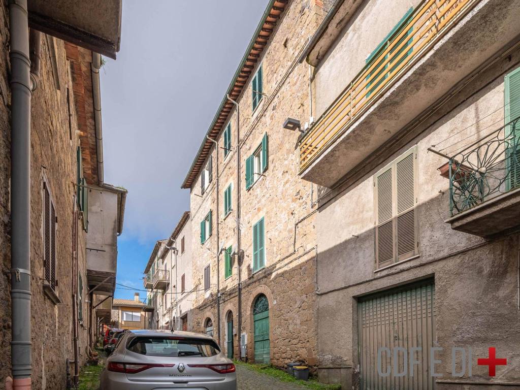 Appartamento a Gradoli in Piazza Guglielmo Marconi - Foto 2