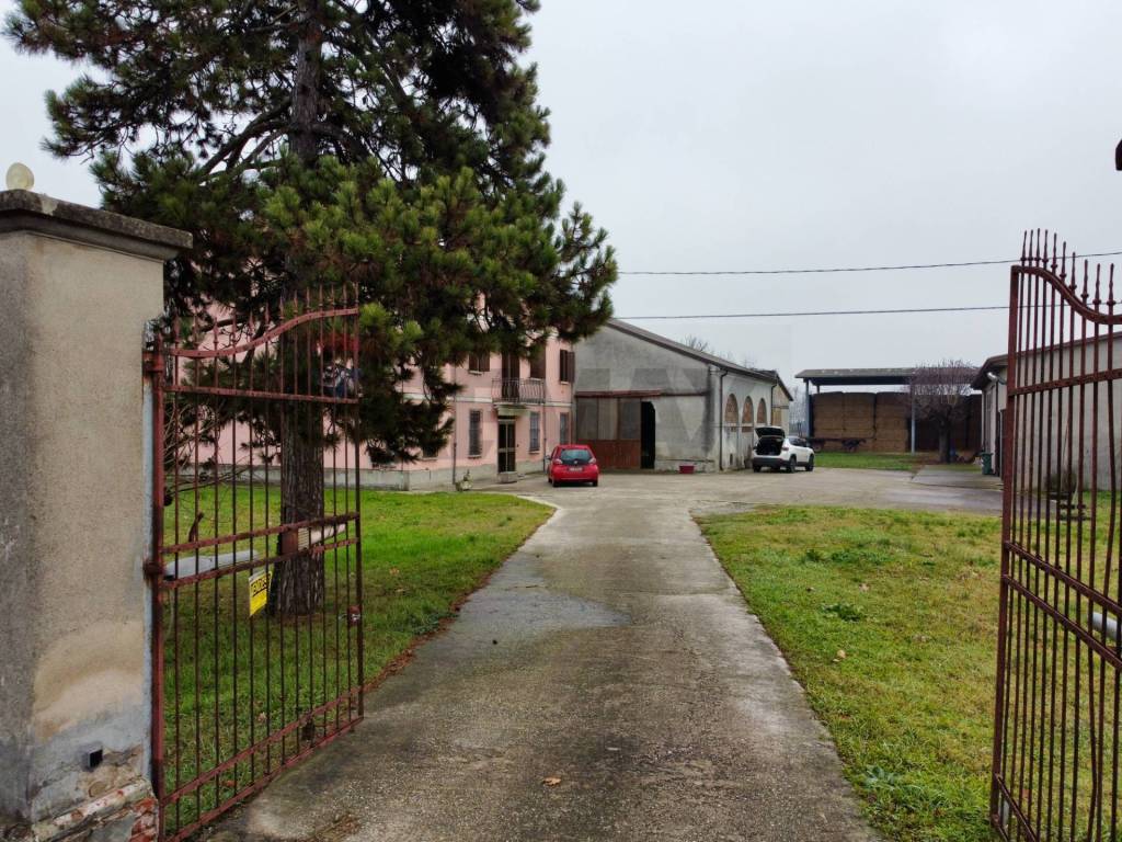 Casa indipendente a Marcaria in Str P V Marone, 40 - Foto 2