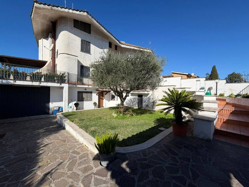 Villa a Cerveteri in VIA GUIDO D'AREZZO - Foto 2