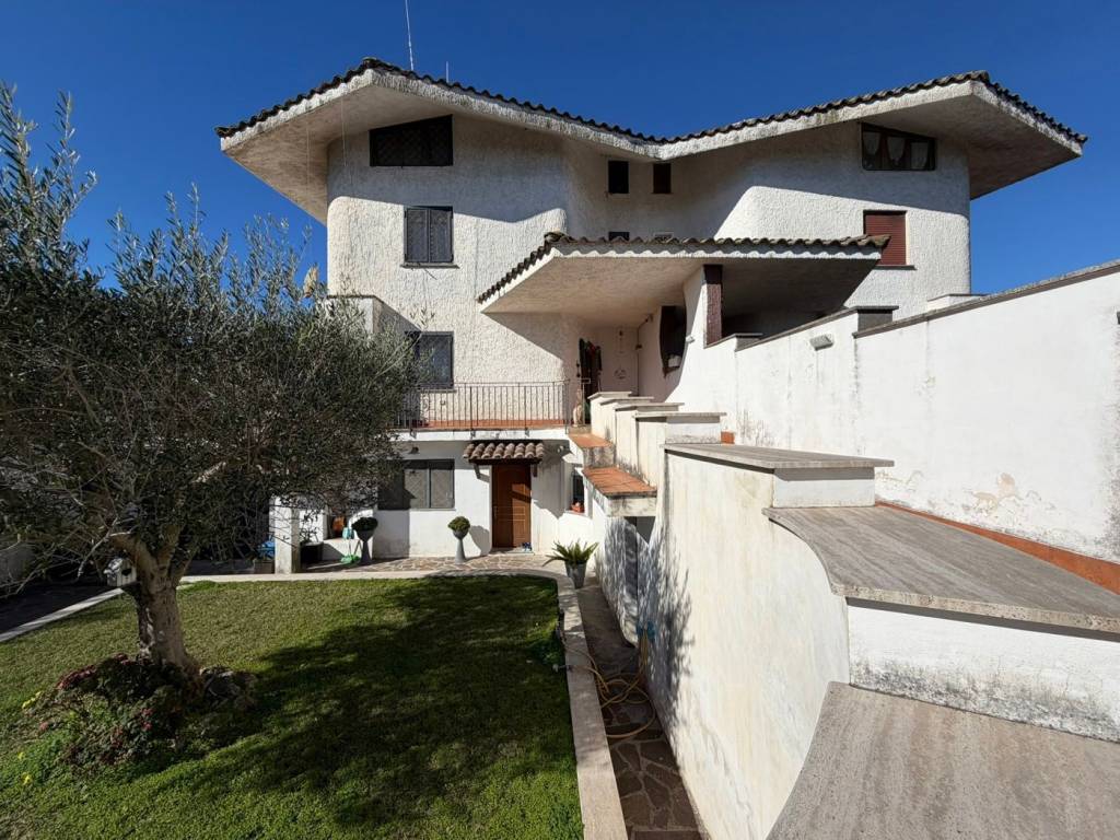 Villa a Cerveteri in VIA GUIDO D'AREZZO - Foto 3