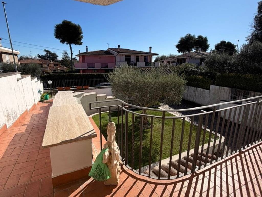 Villa a Cerveteri in VIA GUIDO D'AREZZO - Foto 5