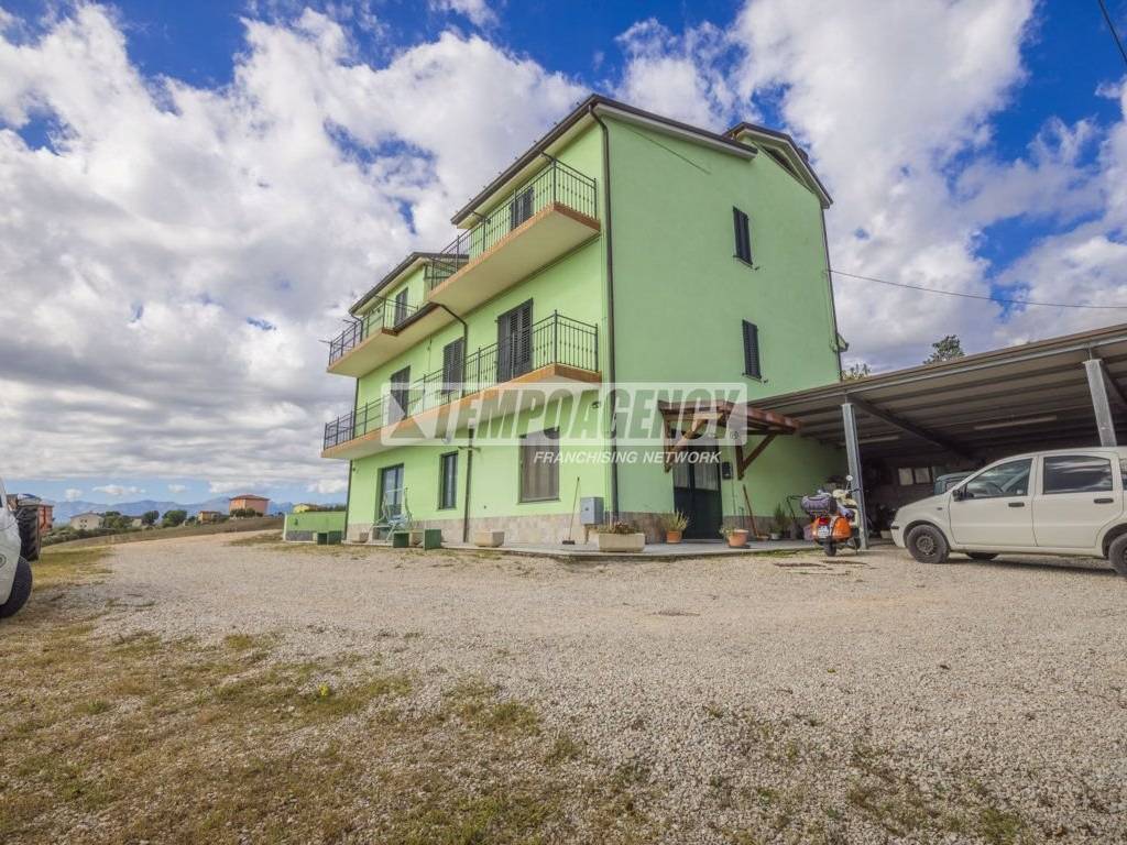 Casa indipendente a Mogliano in Contrada Macarre - Foto 3