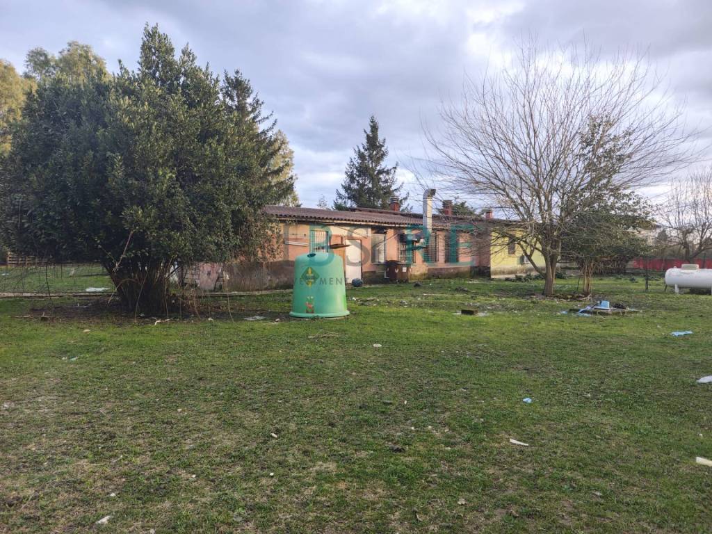 Immobile a Roma in VIA TRAVERSA PONTE DEL GRILLO, 53 - Foto 2