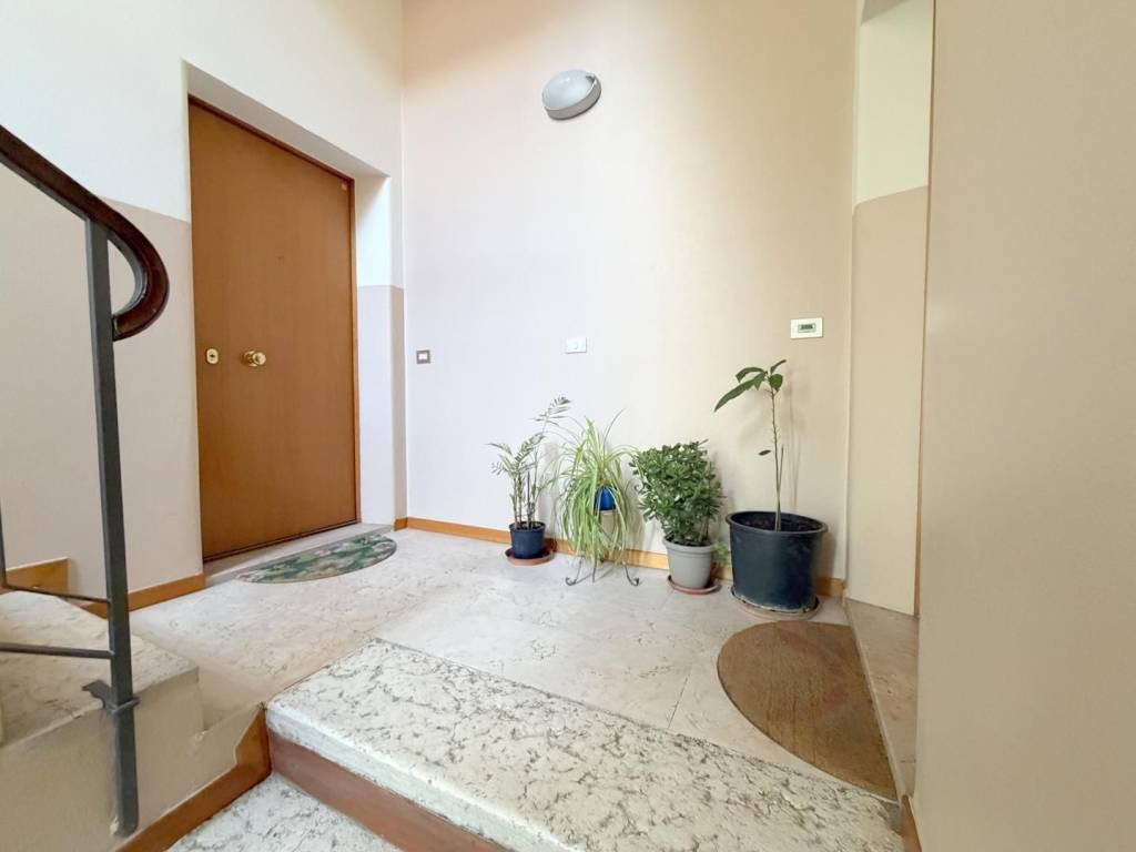 Appartamento a Verona in Via Golosine, 1 - Foto 3