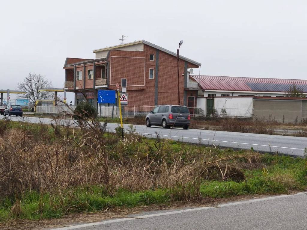 Palazzo / stabile a Pezzana in Regione Allegra, 33 - Foto 2