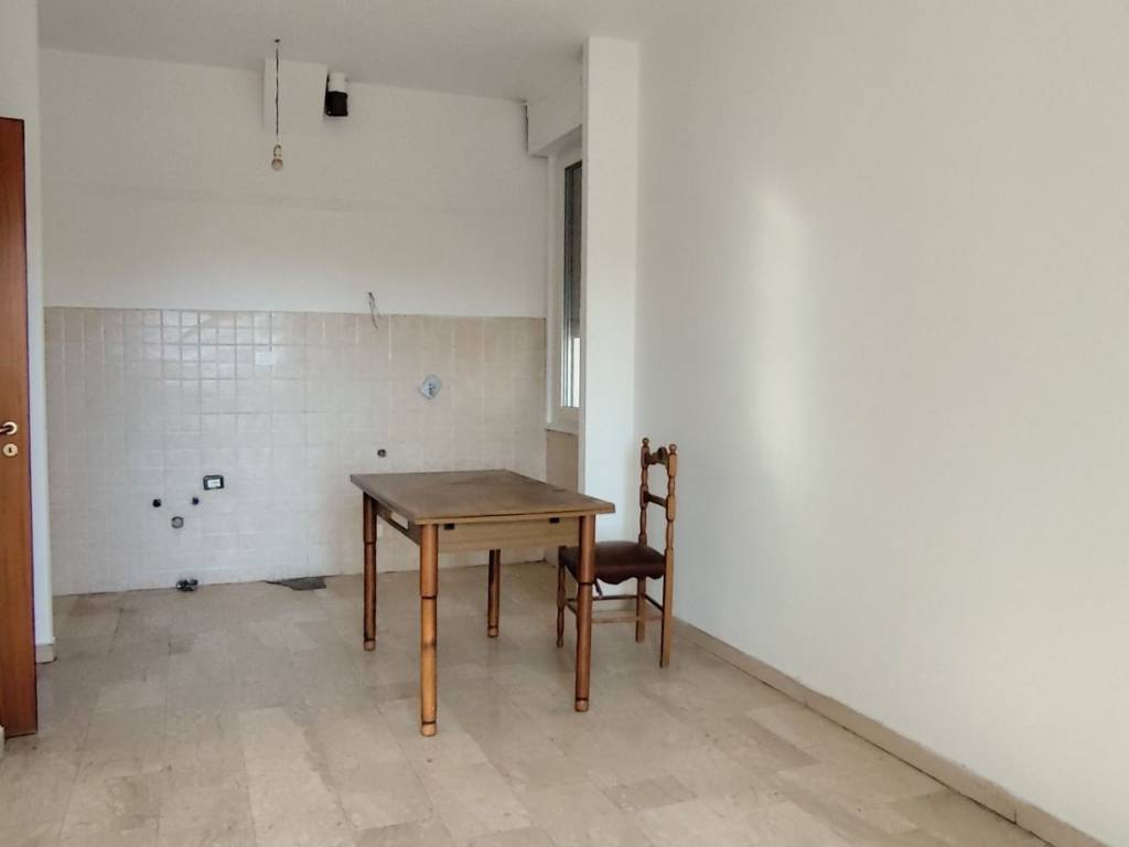 Appartamento a Scandicci in Via Ugo Foscolo - Foto 3