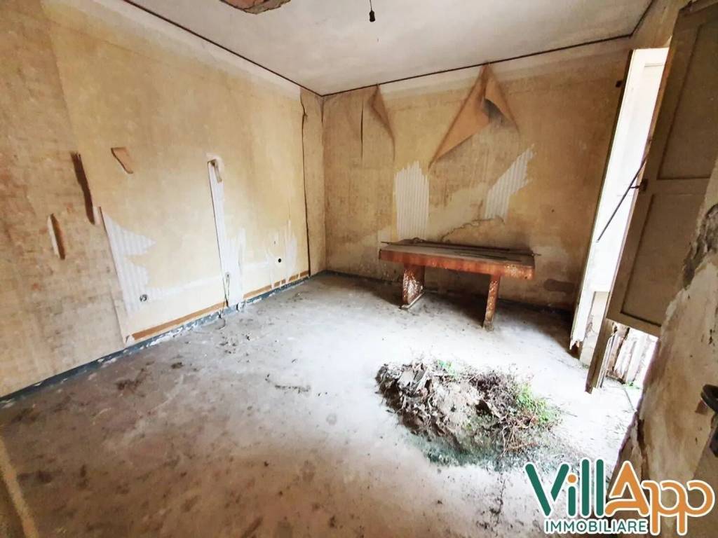 Appartamento a Fondi in Via Camillo Benso Conte Di Cavour, 32 - Foto 4