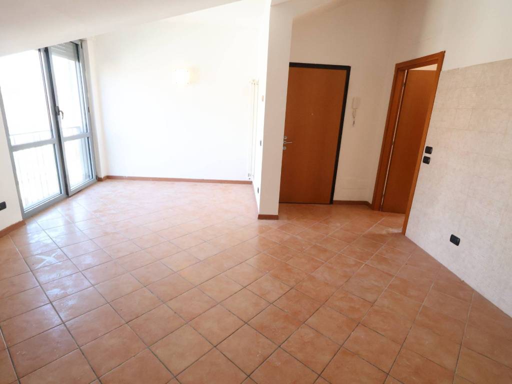 Appartamento a Lissone in Via Lombardia - Foto 3