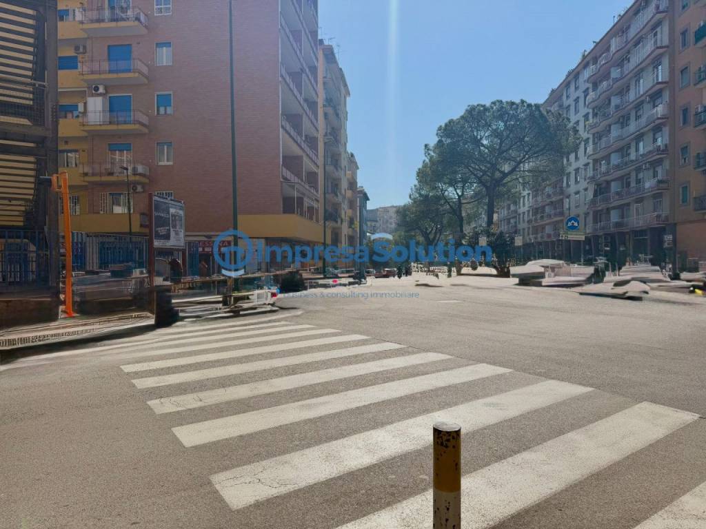 Immobile a Napoli in Via Maurizio De Vito Piscicelli - Foto 2