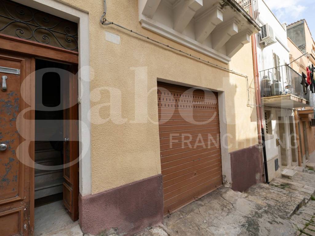 Casa indipendente a Ragusa in VIA GIAMBATTISTA ODIERNA, 13 - Foto 3