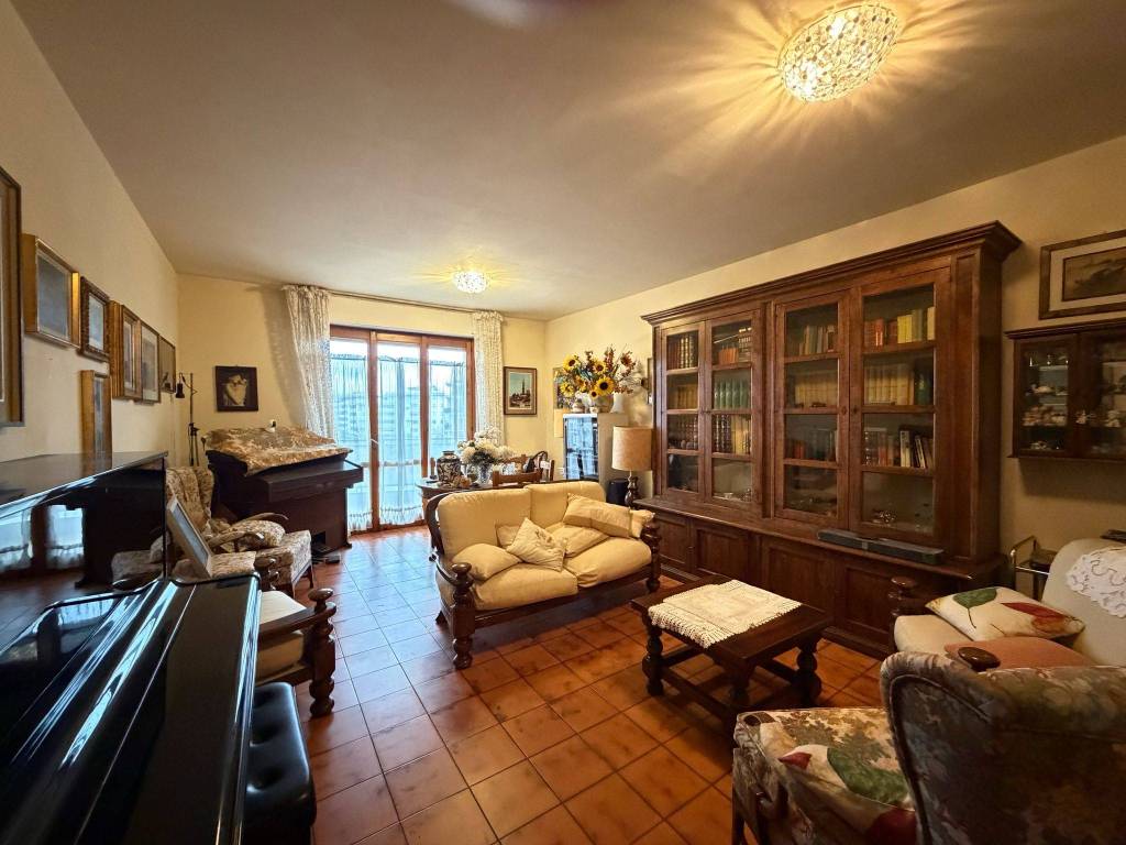 Appartamento a Carrara in Via Capitano Michele Fiorillo - Foto 3