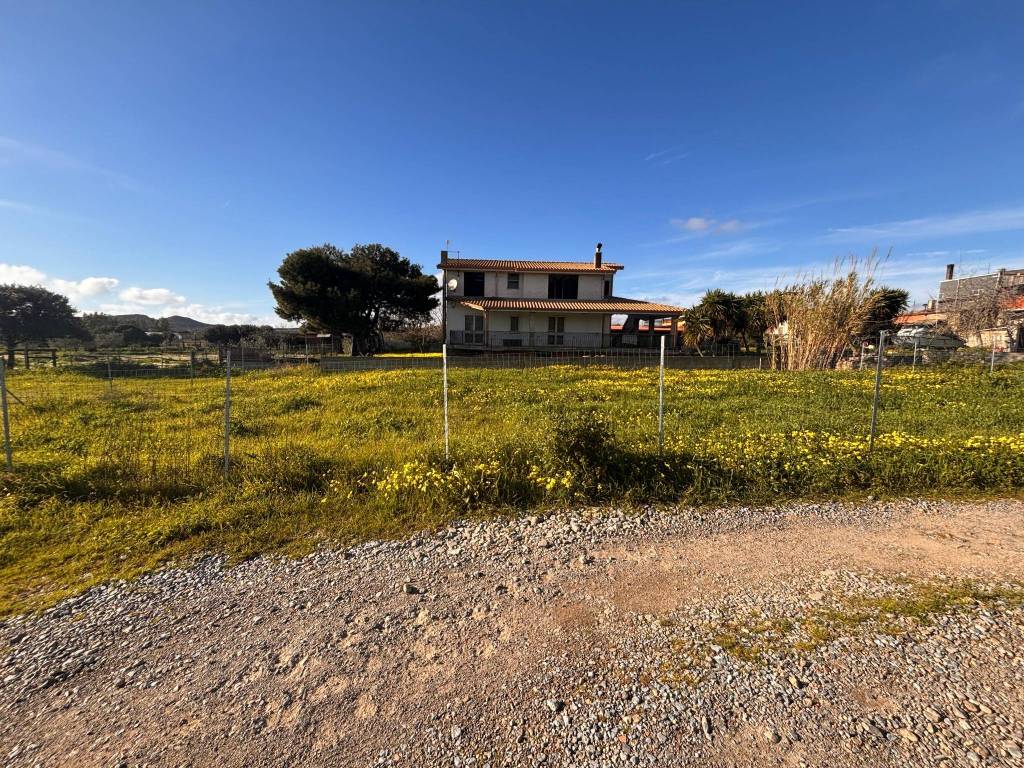 Terreno a San giovanni suergiu in Località Is Puesceddus - Foto 2