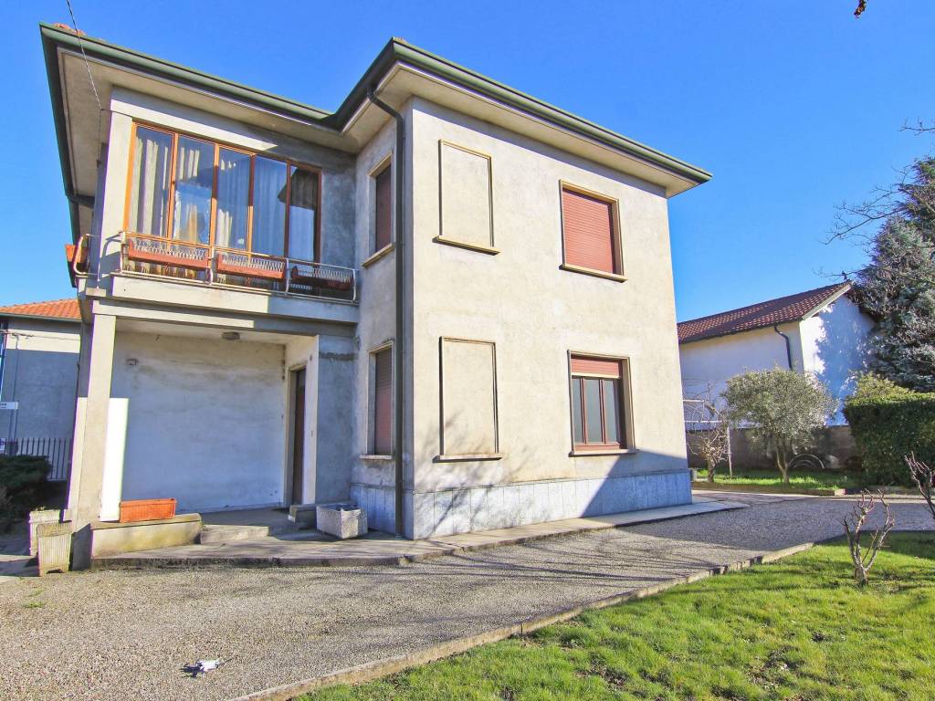 Villa a Cogliate in Via Piave, 110 - Foto 4