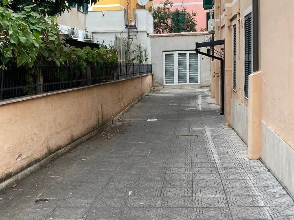 Appartamento a Roma in Via degli Oleandri - Foto 2