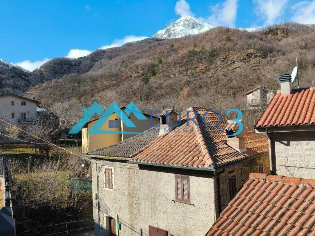 Casa indipendente a Montegallo in Migliarelli - Foto 3