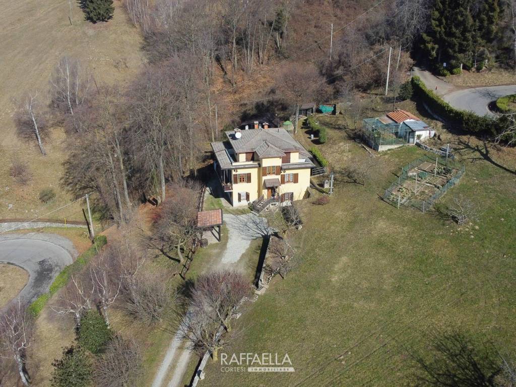 Villa a Grone in Via San Fermo, 21 - Foto 2