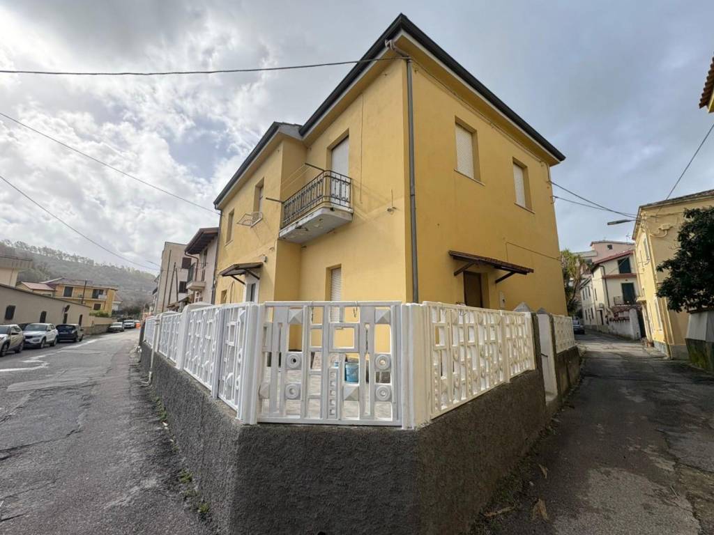 Appartamento a Catanzaro in Via Guglielmo Ranieri, 20 - Foto 4
