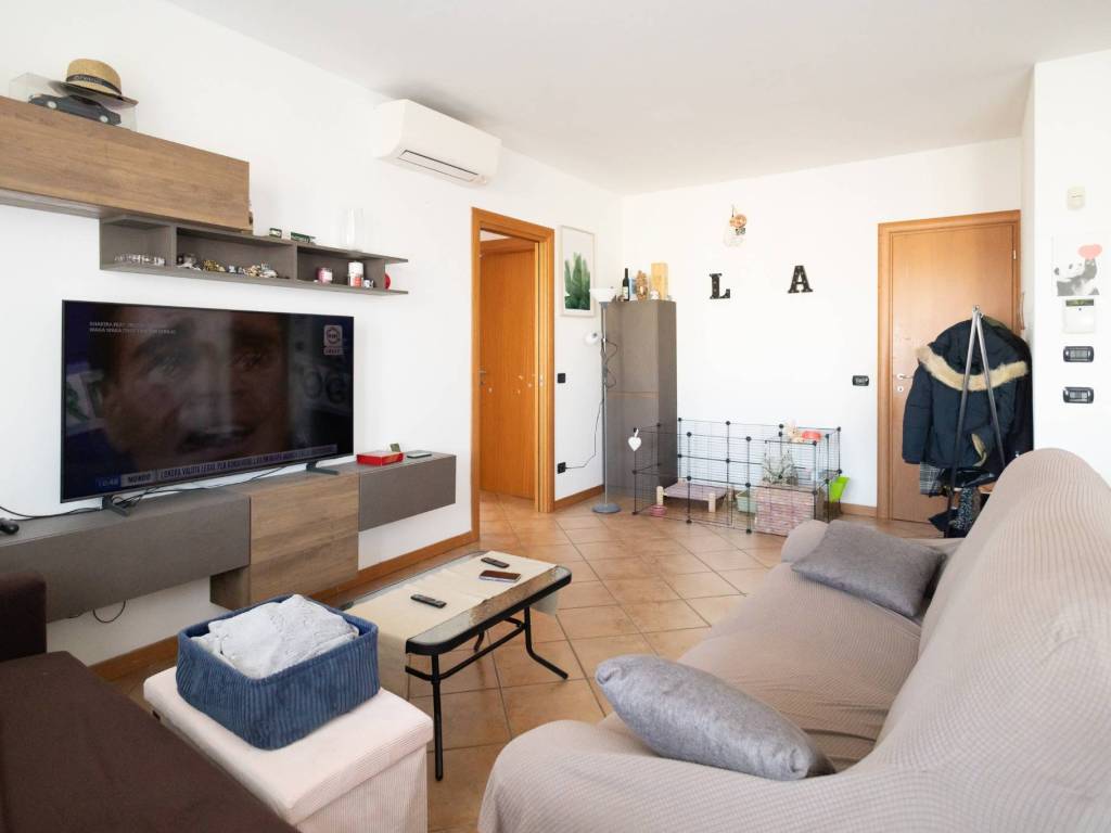 Appartamento a Origgio in Via Udrigium, 15 - Foto 4