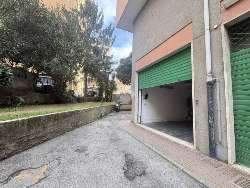 Box / garage a Genova in Via Blelè, 38 - Foto 3
