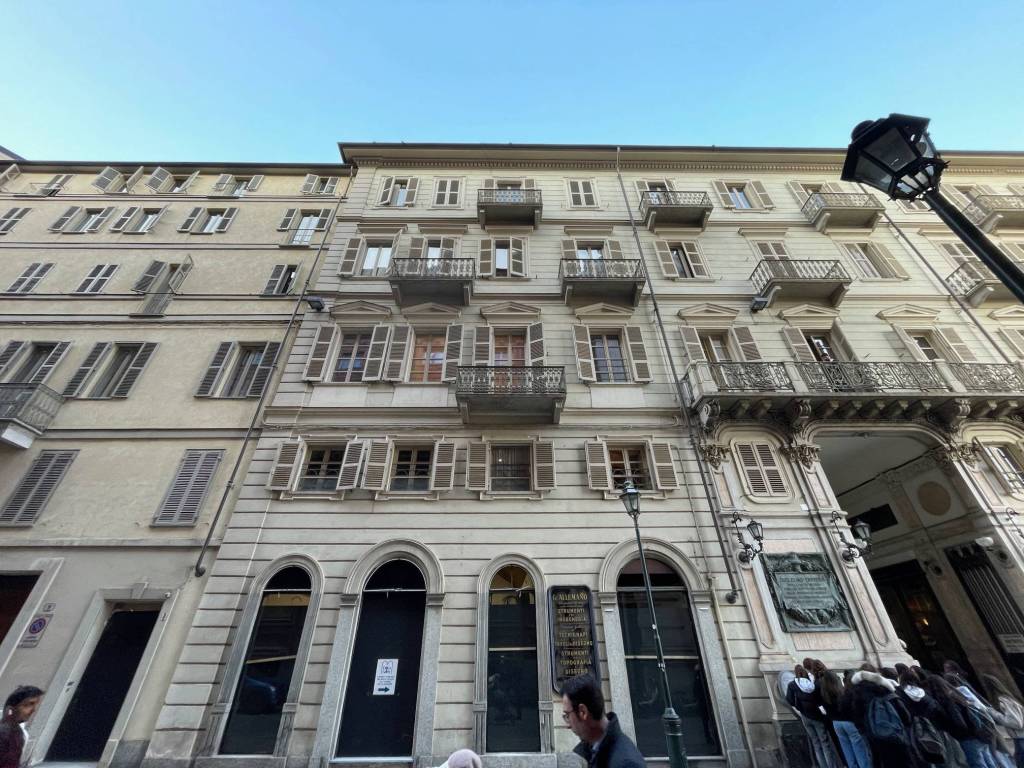 Appartamento a Torino in Galleria Subalpina - Foto 5