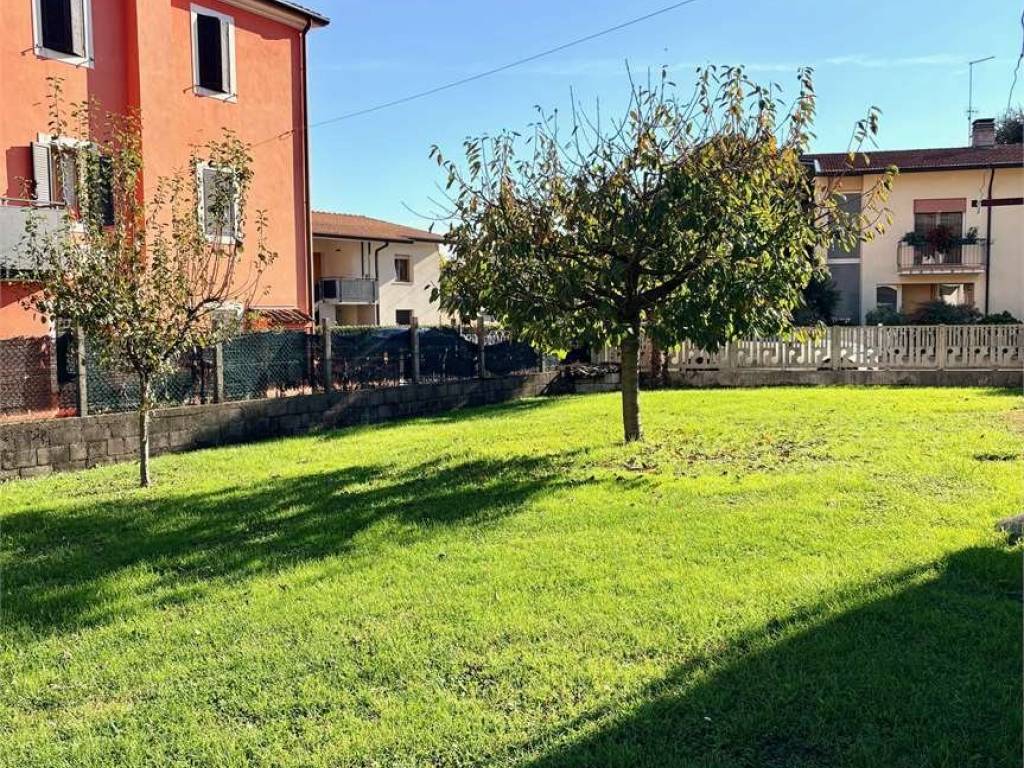 Casa indipendente a Vittorio veneto in Via Dei Furlani, 99 - Foto 3
