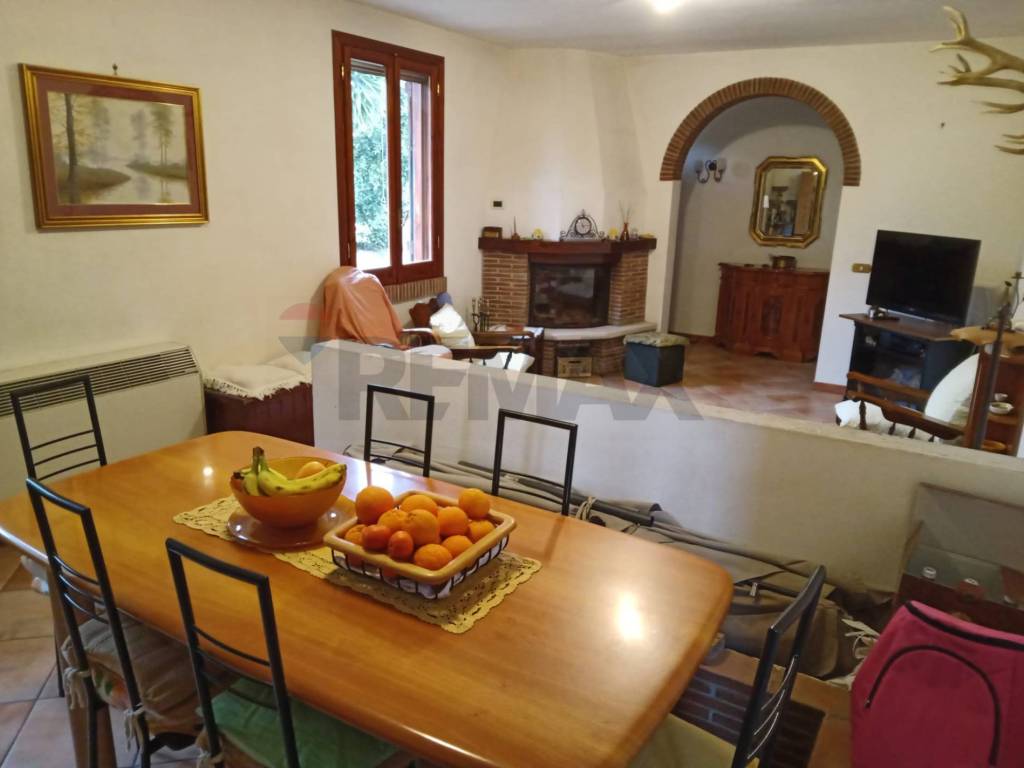 Villa a Fondi in Via Portaturo - Foto 5