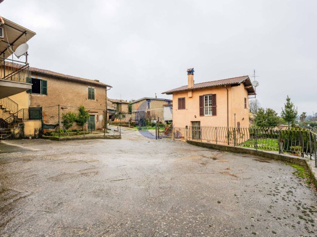 Villa a Artena in Via Giulianello, 110 - Foto 3