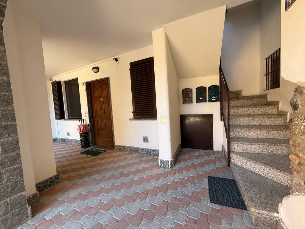 Appartamento a Eupilio in Piazza Camillo Benso di Cavour, 8 - Foto 4