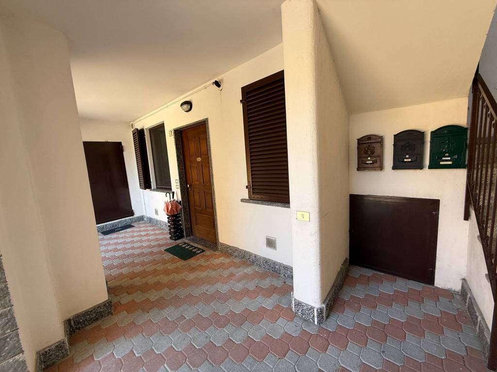 Appartamento a Eupilio in Piazza Camillo Benso di Cavour, 8 - Foto 5