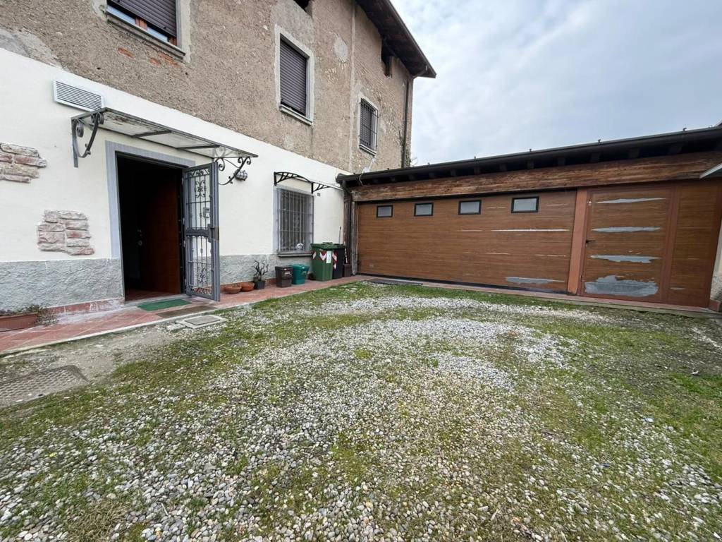 Appartamento a Rovato in Via Tagliamento , 3 - Foto 2