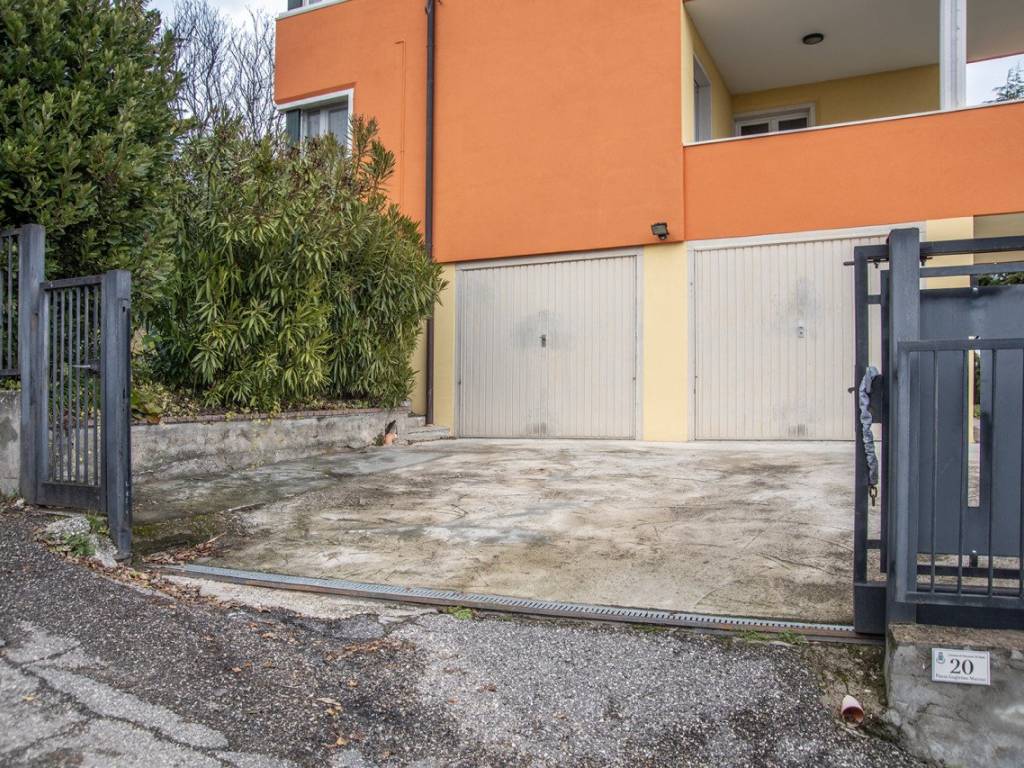 Villa a Mezzane di sotto in via antonio della torre - Foto 3