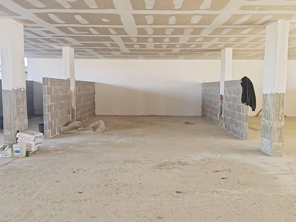 Box / garage a Pomezia in Via Generale Carlo Alberto Dalla Chiesa, 82 - Foto 4