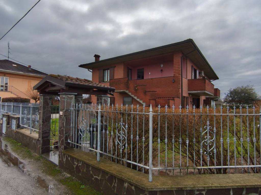 Villa a Cava manara in Via Villa Glori, 20 - Foto 2