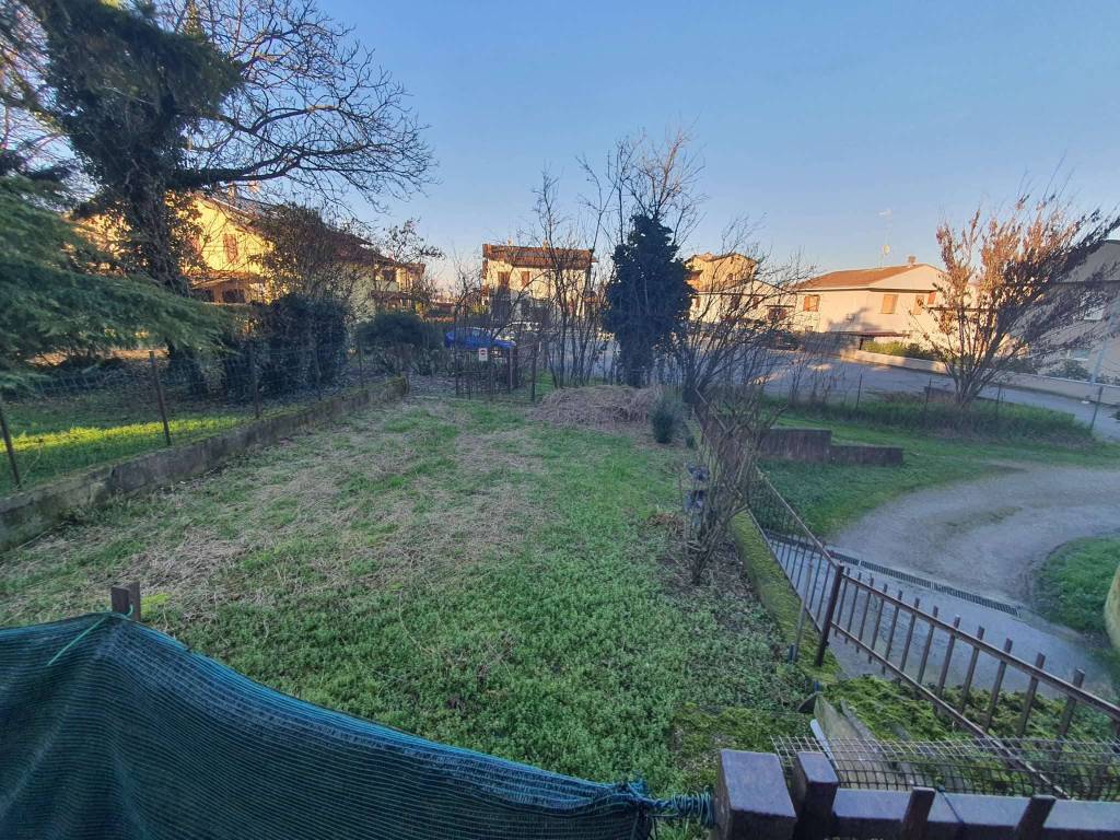 Appartamento a Pizzighettone in largo Bernardino Campi - Foto 2