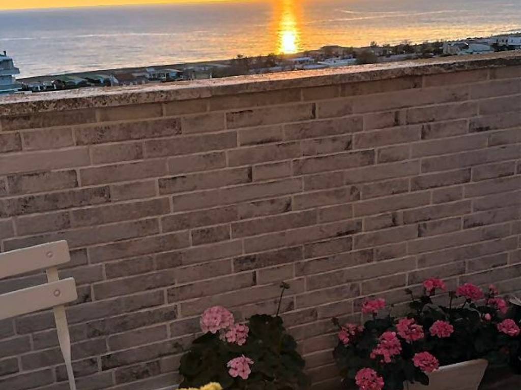 Palazzo / stabile a Tarquinia in Viale Andrea Doria, 9 - Foto 3