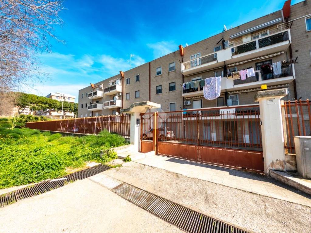 Appartamento a Manfredonia in Piazzale Tiziano Vecellio, 28 - Foto 2