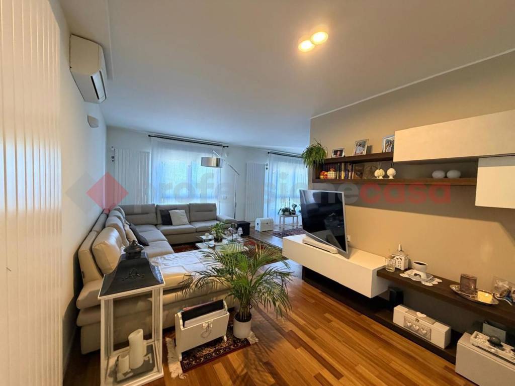 Appartamento a Cerro maggiore in via turati, 87 - Foto 4