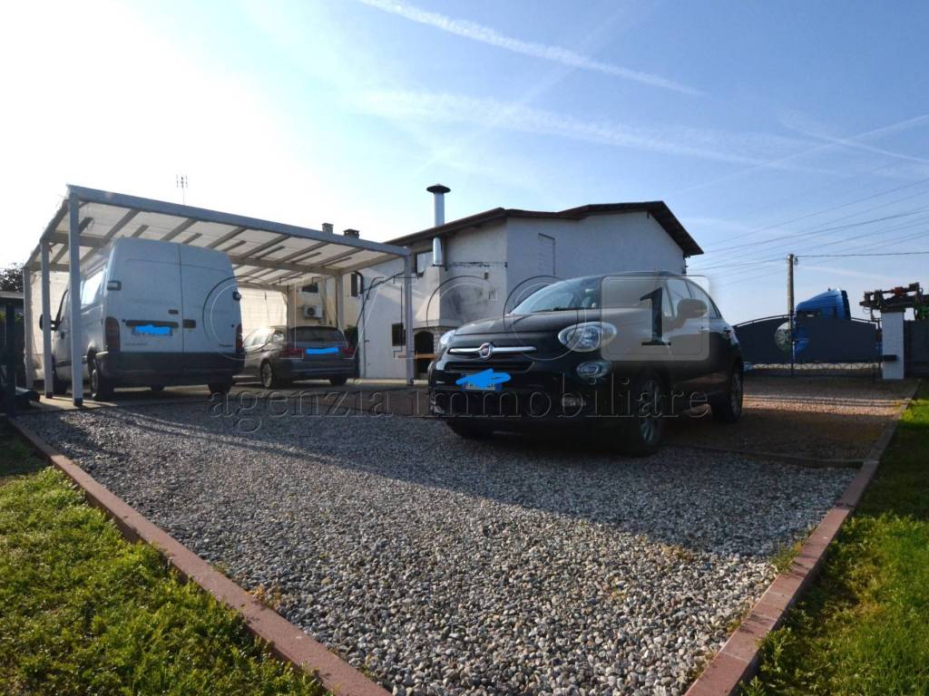 Villa a Piazzola sul brenta in Via Fiume - Foto 3