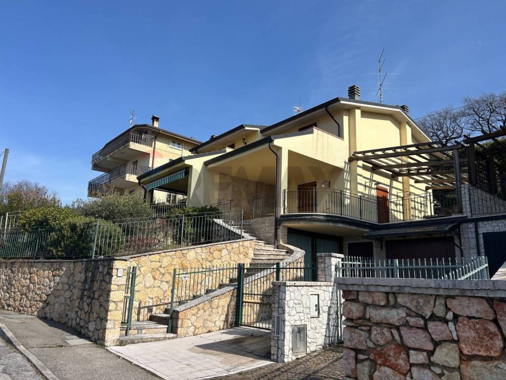 Casa indipendente a San zeno di montagna in Contrada Laguna, 16 - Foto 2