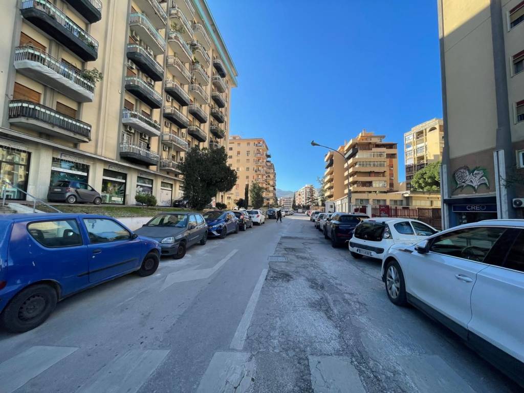 Appartamento a Palermo in Viale della Regione Siciliana Nord Ovest - Foto 4
