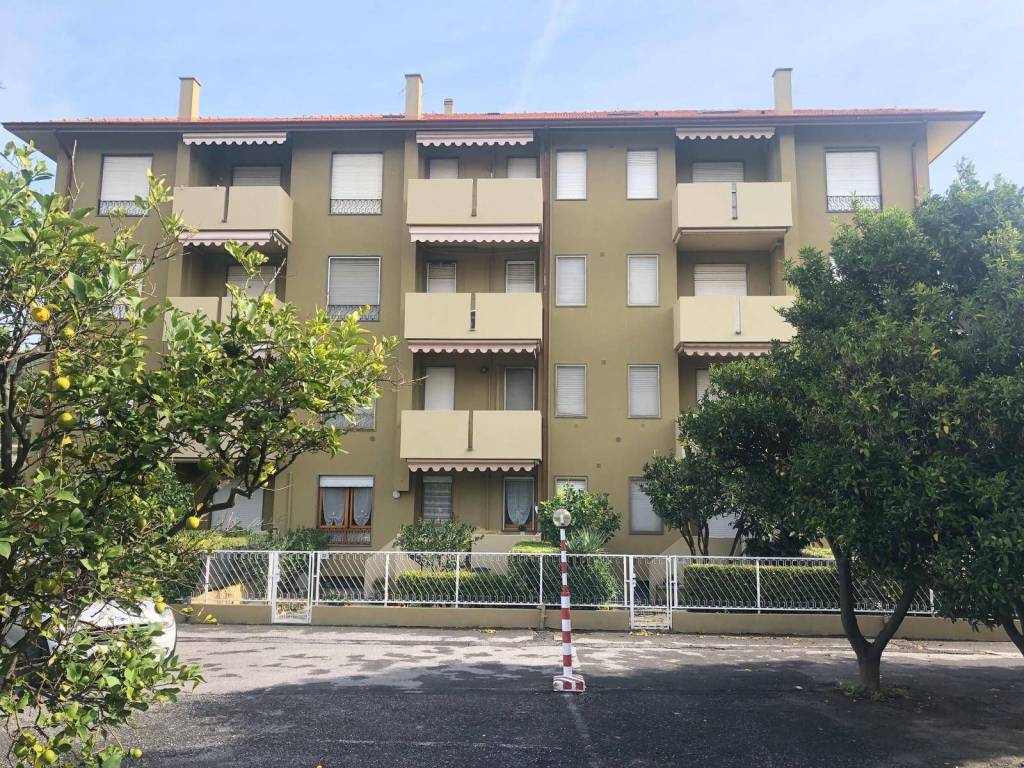 Appartamento a San bartolomeo al mare in via carlo conti, 36 - Foto 2