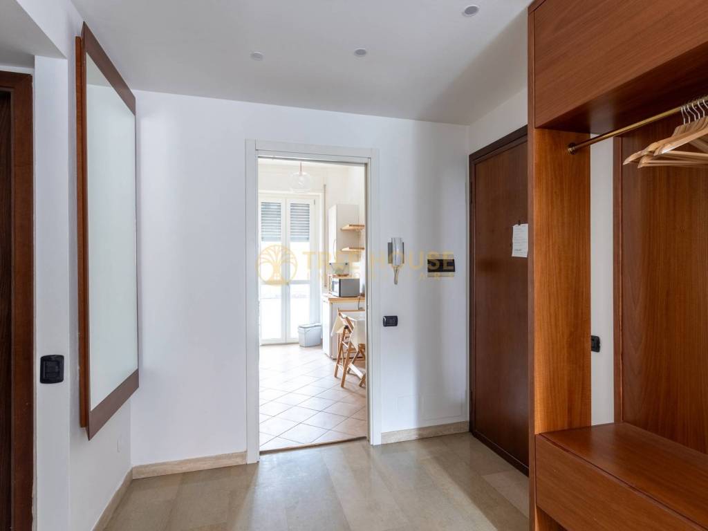 Appartamento a Milano in Viale Lodovico Scarampo, 47 - Foto 2